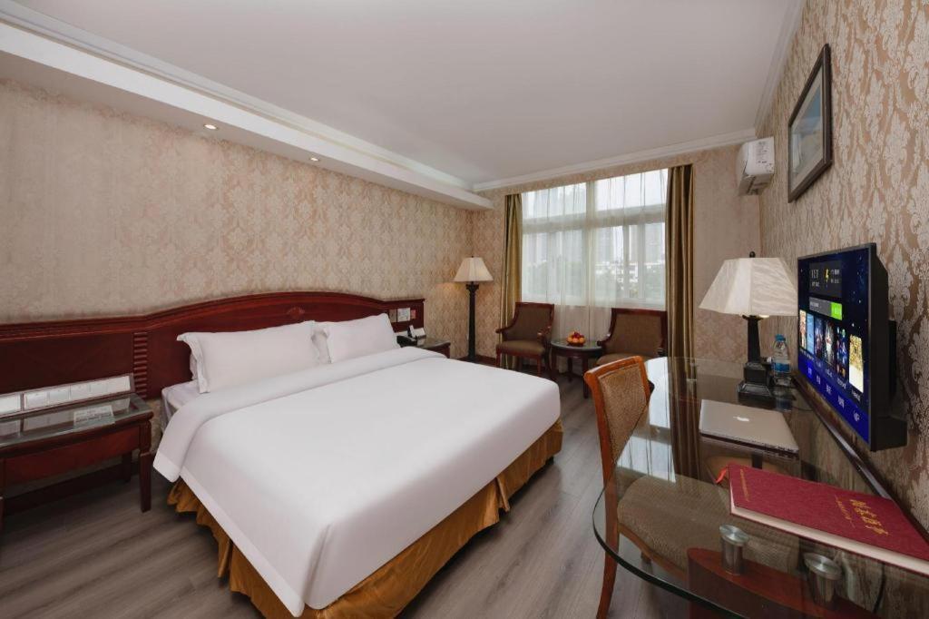 Zhenxing Hotel Shenzhen Exterior photo