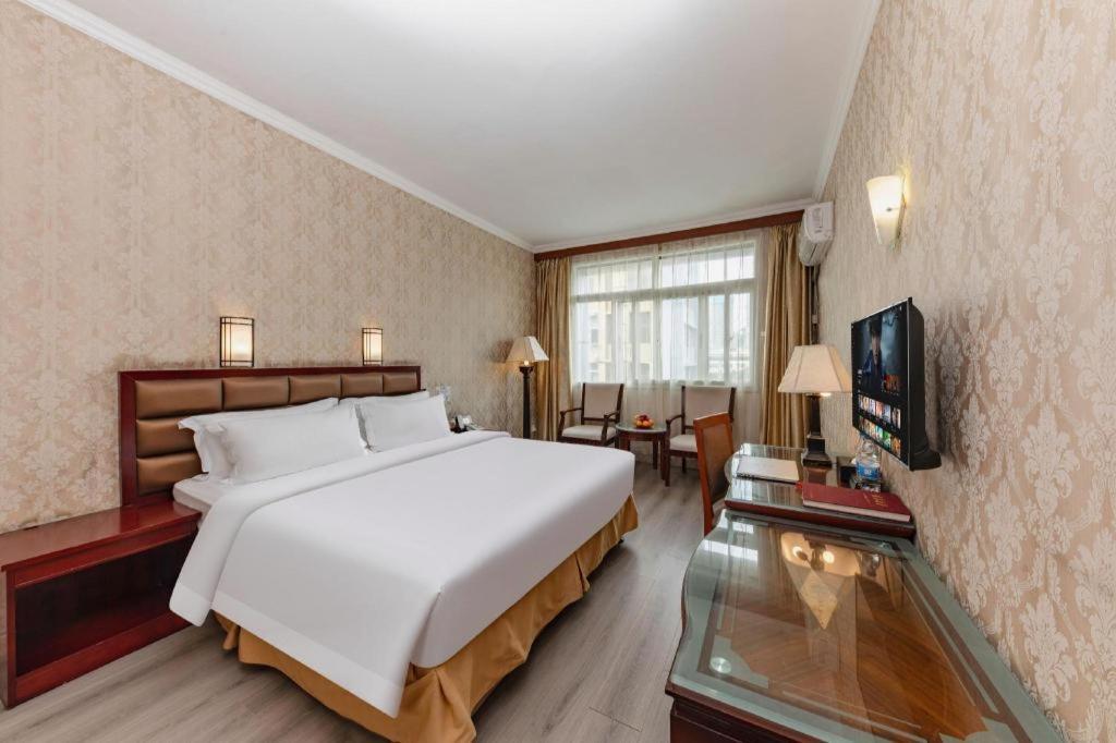 Zhenxing Hotel Shenzhen Exterior photo